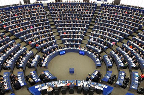 Debito pubblico sfora i 2300 miliardi di euro. Bruxelles “L’Italia mantenga l’impegno su rigido controllo dei conti”