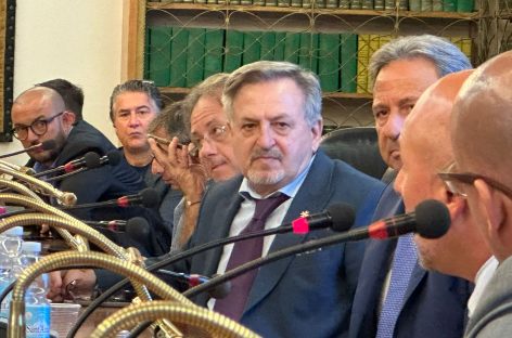 “La Puglia ponte nel Mediterraneo”: importante momento di dialogo e di confronto, organizzato dal Consigliere Regionale Puglia On. Paolo Pagliaro, presso la Camera di commercio di Lecce