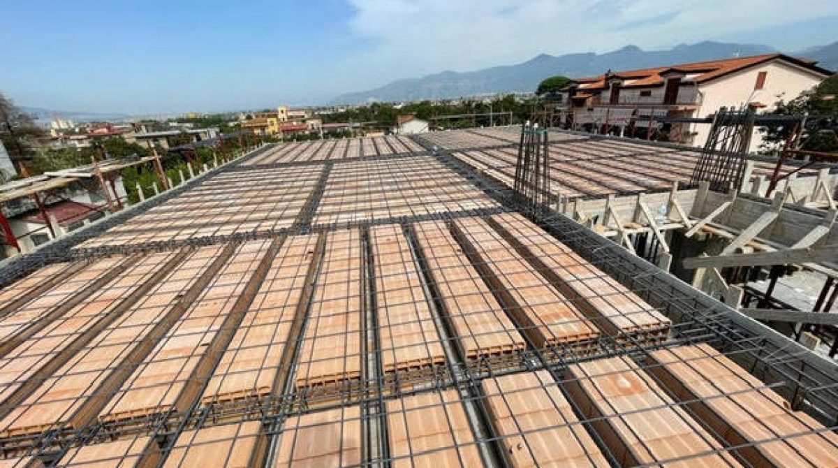 Abitazioni antisismiche: la prevenzione come chiave per il futuro. Dopo le scosse di ottobre in Campania, torna d’attualità il tema delle sicurezza degli edifici