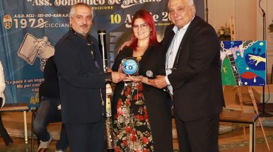 Cicciano, grande successo per  l’VIII edizione del Premio Nazionale “Ass. Domenico De Stefano”:  ecco gli ospiti intervenuti e i premiati