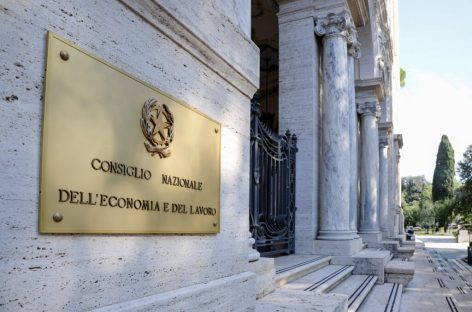 Il CNEL si autocelebra. Forlani  no – Quando l’esperto del CNEL dà ragione a chi il CNEL esclude