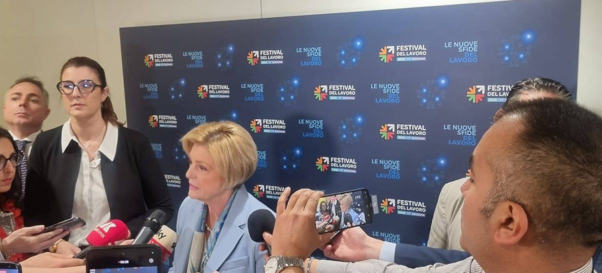 Lavoro, la “parità di genere” salariale ed i timori dell’Intelligenza Artificiale: focus al Festival del Lavoro
